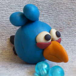 Angry Birds из пластилина: синяя птичка Angry Birds из пластилина: синяя птичка